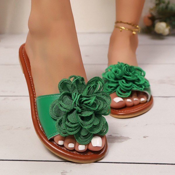 Fashionable And Versatile Floral Flat Slippers